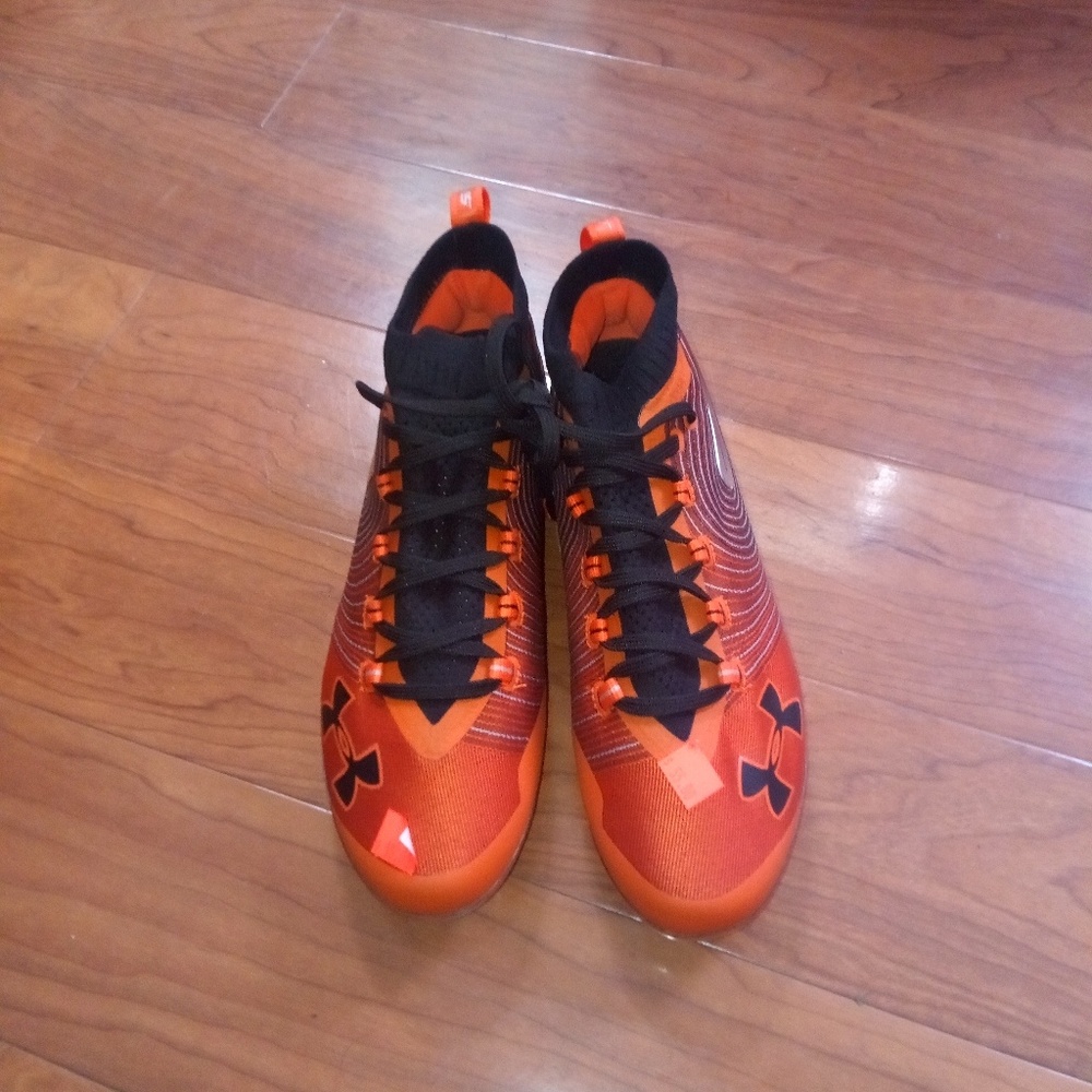ARMOUR FÚTBOL CLEATS